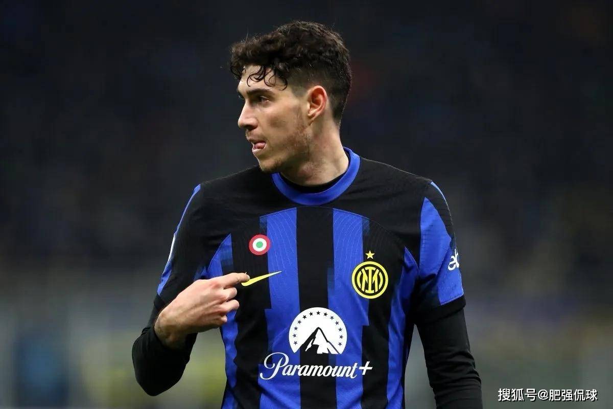 激发出巴斯托尼在拖后中卫位置的潜能,那球队下赛季的最强中卫人选就