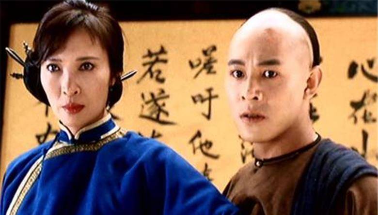 李玉环集结武当一众高手杀到少林寺,两个帮派展开了一场大规模的火拼.