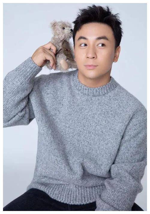 自媒体揭秘:释小龙,从娱乐圈沉浮到华丽转身_江湖_武林之_传奇