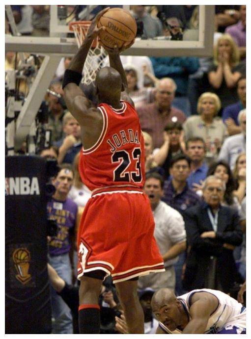 原创乔丹6度问鼎总决赛赢过的对手有谁全是篮球超级巨星