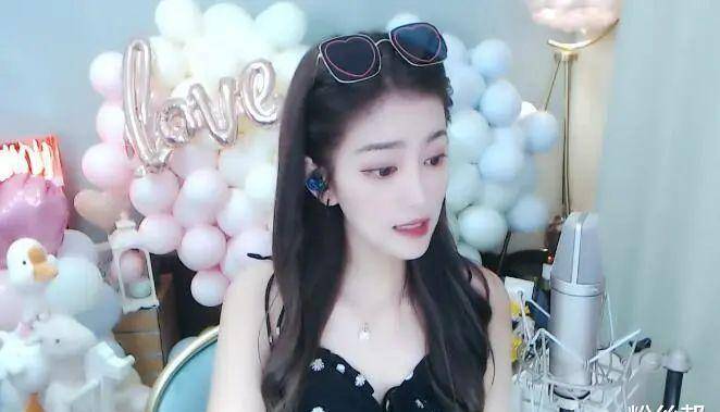 原创yy微凉5周年庆人气惨淡没发邀请大哥们都没来阿哲暖心安慰