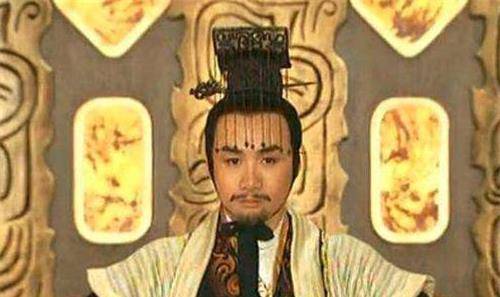 东周君与诸侯谋秦,秦使相国吕不韦诛之,尽入其国.