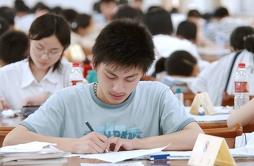 原创走读生vs住校生差别不只是一点家长应深思熟虑再做决定