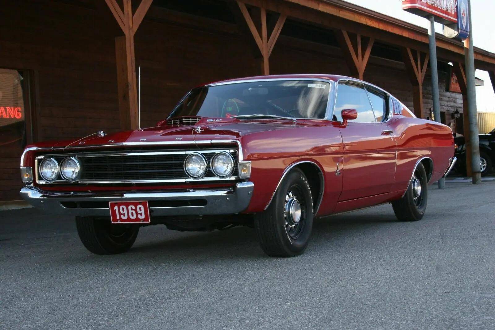 拥有50年历史的1969款福特fairlane cobra肌肉车,搭载7.