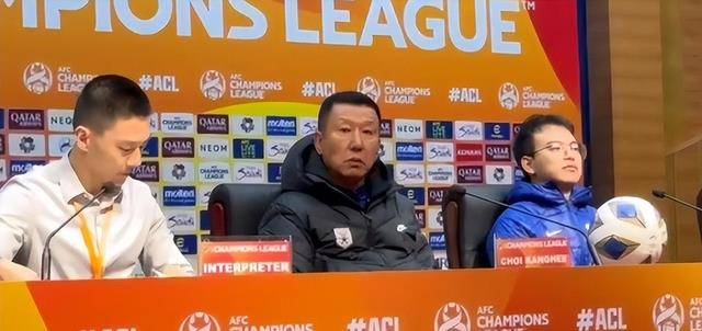 12山东泰山输得窝火但仍有2大亮点球迷裁判是来讨