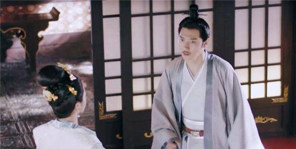 原创老皇帝刚驾崩13岁太子就宠幸了后妈却意外成就一千古明君