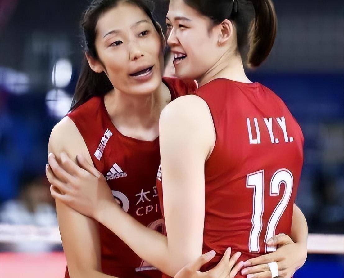 朱婷那可是全面战士的代名词,无论是弹跳,力量还是身高,那都是顶尖的.