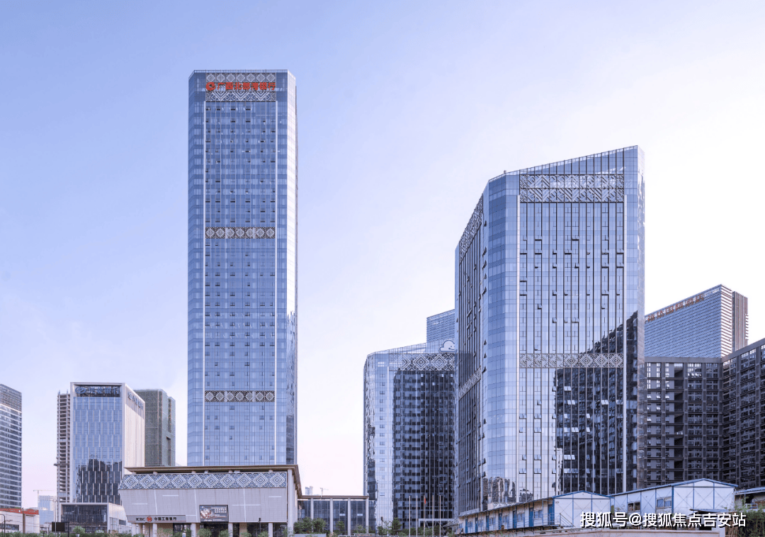 2024年南宁五象总部大厦写字楼出租电话南宁写字楼出租网租金房源