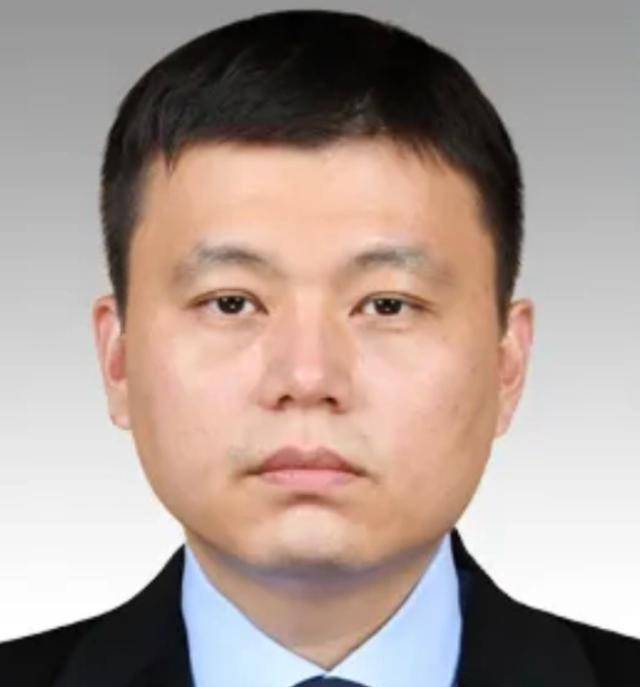 2021年7月2日,上海市委组织部发布了一批干部任前公示,其中有一个名字