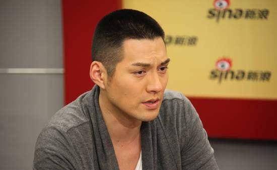 严屹宽因《情书》爆火,富婆:你要是跟姐过日子,我给你一个亿!