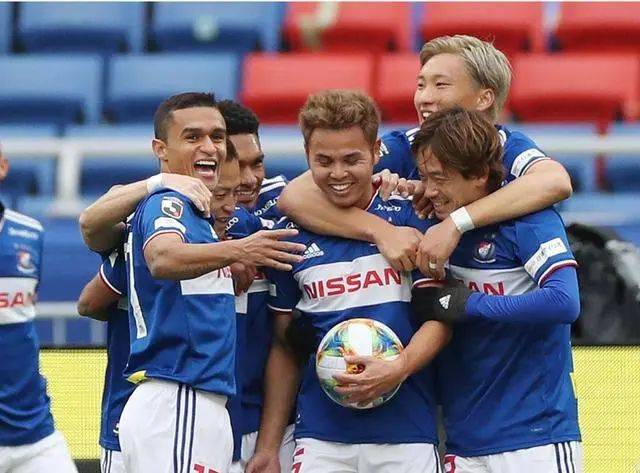 昨日三道菜两道热菜今日看日乙群马温泉vs冈山绿雉