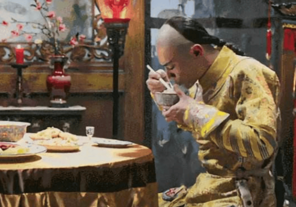 3点起床,7点就翻牌,随后开始枯燥的一天_生活_皇帝_作为一个