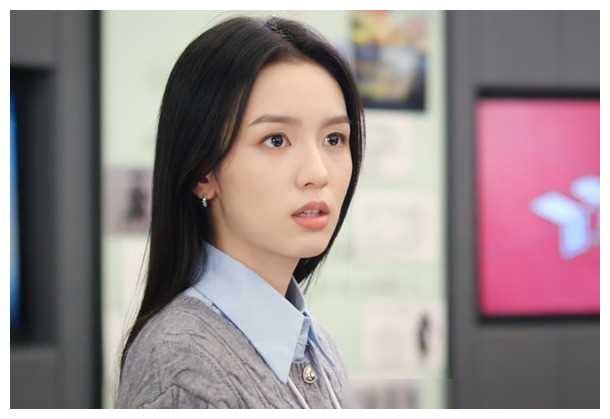 原创周也的四角恋事件引发广泛关注挑战人心底的道德枷锁