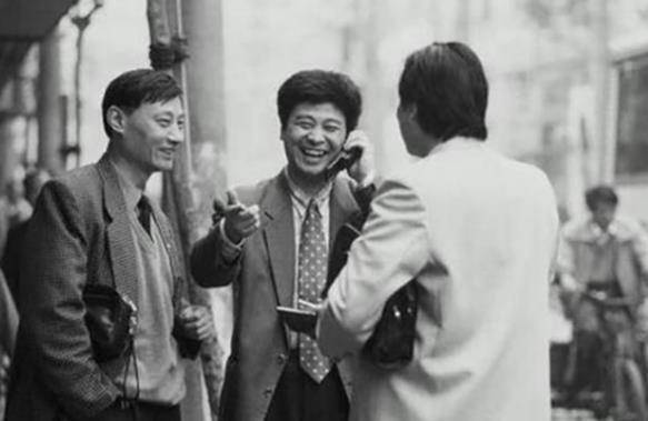 原创谢根荣花2万伪造金缕玉衣5位专家估24亿骗贷6亿登上富豪榜