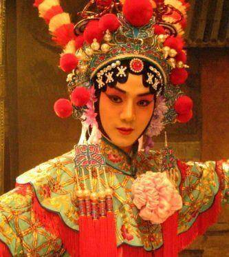 原创梅兰芳到底多富有50年代月薪2100出场费十根金条什么概念