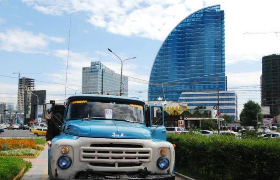 蒙古国,一个地下流淌着黄金的贫困国_经济体_大宗商品_资源