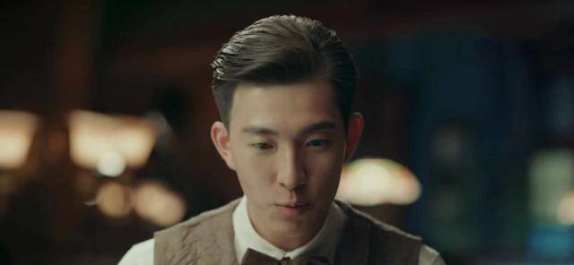 军校》曲曼婷才是真主角,享受上帝待遇,沈听白让人太心疼_黄包车_热血