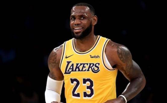 詹姆斯和谁一届不会是状元巴克利也就3人能压他乔科不够格