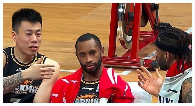 原创辽篮崛起新人王逐鹿王座01分之差进攻核心誓以继往开来