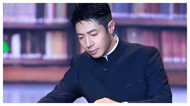 北大才子撒贝宁携家人演绎小白杨震撼演出