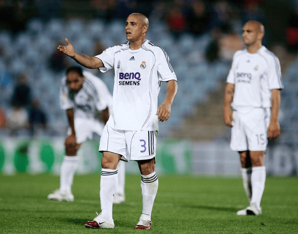 皇马传奇卡洛斯久违现身!3段婚姻,11个孩子,孩子妈来自7个国家_球员_