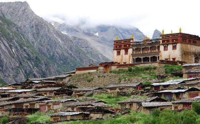 01%的勇者才能走进_地方_穿越_神山