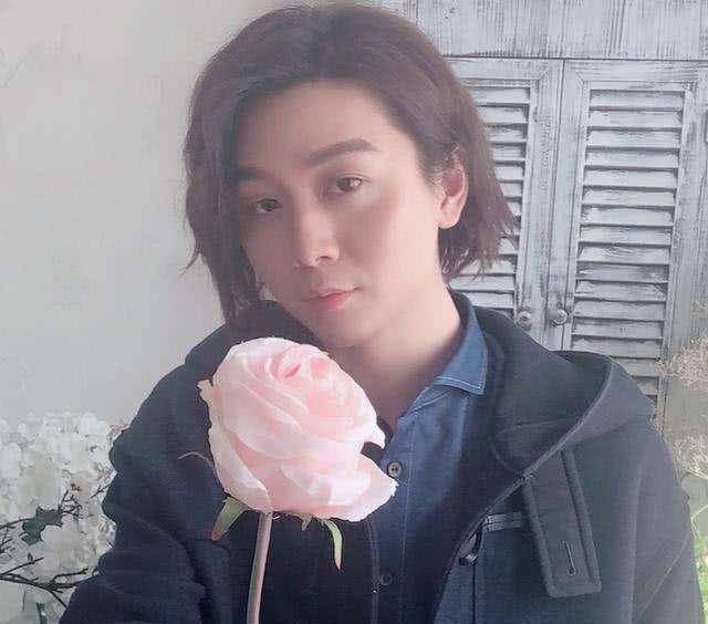 原创网红见光死刘思瑶王奕萌集体翻车只有虎牙一姐挺住了