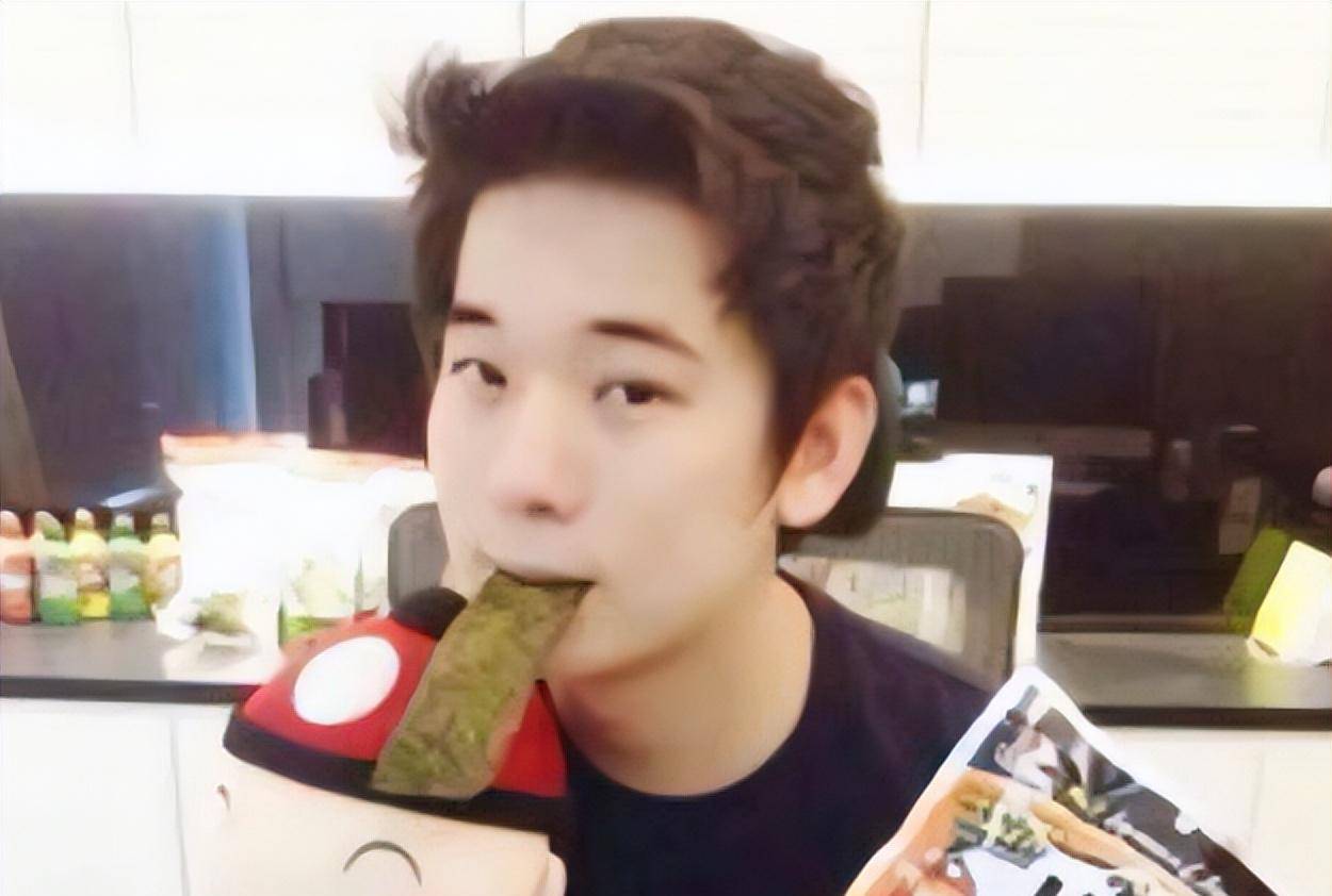 泰国18岁落魄富二代,靠卖海苔2年内赚4000万,21岁身价上亿_伊提帕