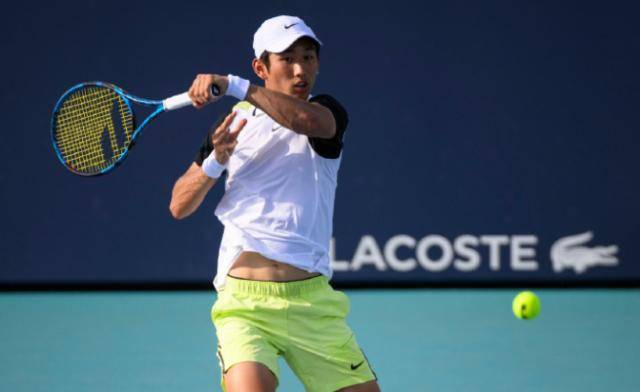 6和5:7,能够在atp1000的比赛中收获一场胜利,足球名宿商毅之子也算没