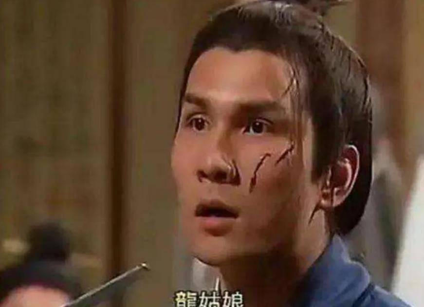 有了这一段经历,欧阳锋算是杨过的父亲和师傅,所以在杨过进入活死人墓