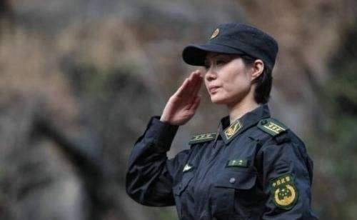 中华第一女保镖,曾担任保护13国元首的重任,如今身价过亿仍单身_边梅