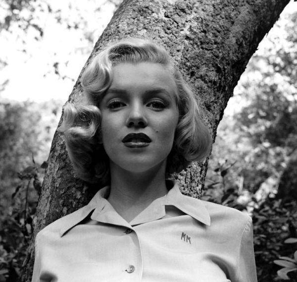 原创梦露和肯尼迪罕见合影秘密幽会照曝光两人都英年早逝死因成谜