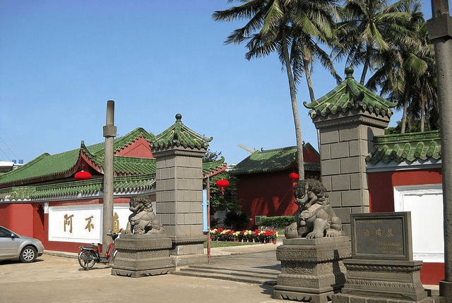 海瑞,字汝贤,一字国开,号刚峰,琼山市府城镇金花村人,明朝著名政治家.