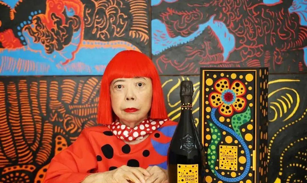 原创草间弥生10岁患精神病住院48年却靠画点年赚7亿