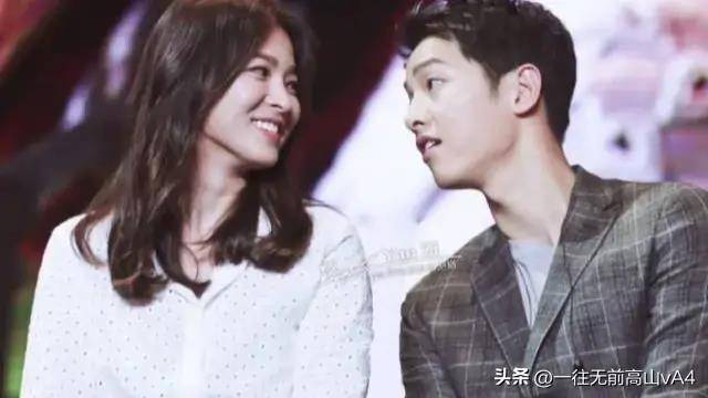 原创宋仲基夫妇棒球场亮相外貌变化引热议生活态度成焦点