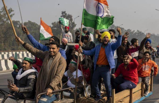 原创扬言刺杀总理数万农民喝药上吊是什么让印度农民如此疯狂