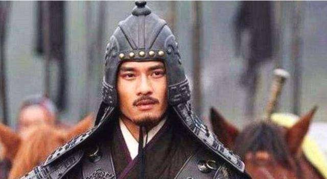 他是西汉第一猛将,曾挥师北上俘虏20万匈奴,却被皇帝抹除功绩_窦宪