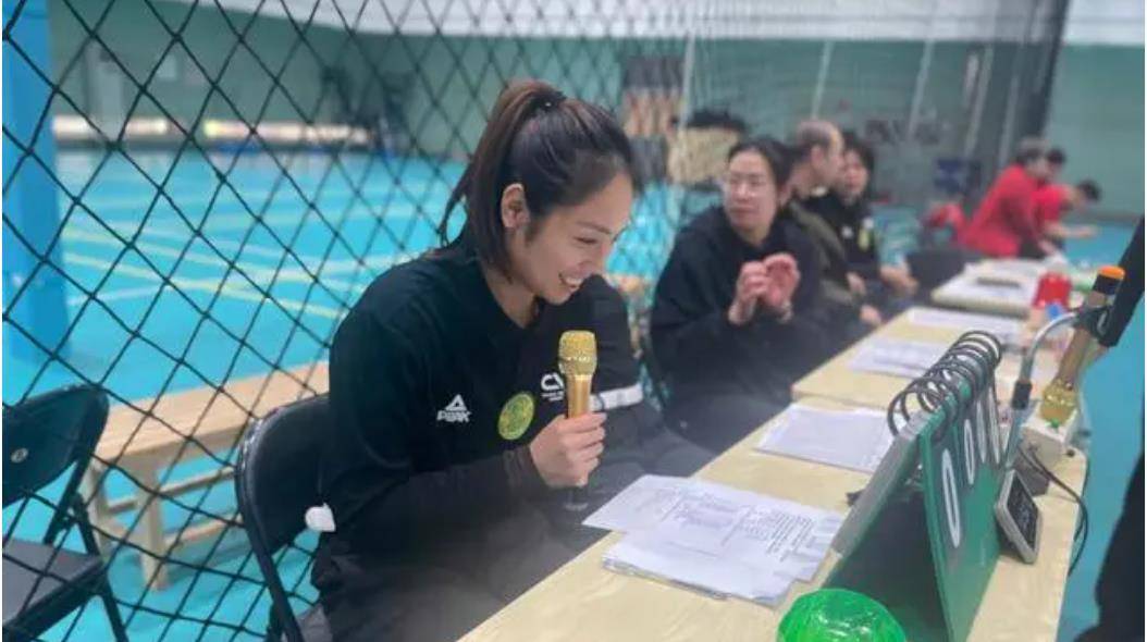 原来从江苏女排退役后,陈展便进入到南京师范大学任