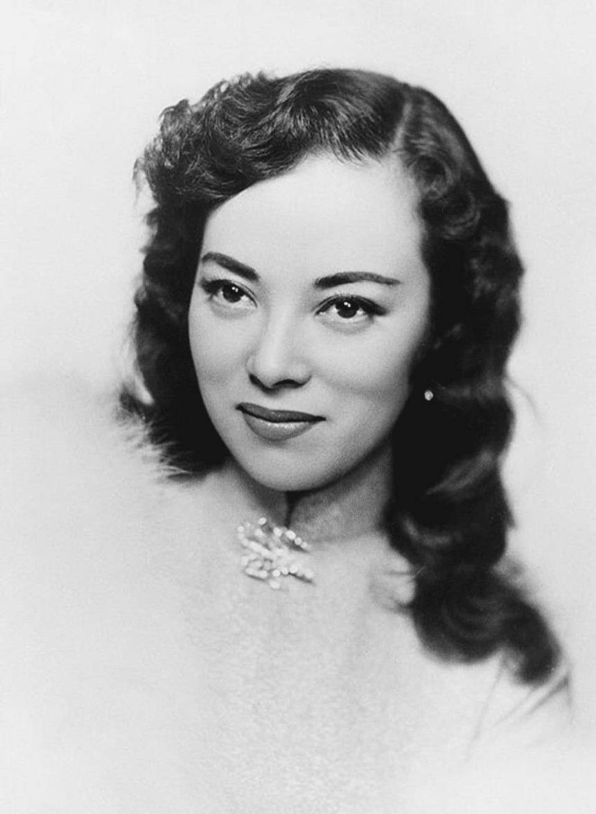 原创汉奸李香兰红遍全国的歌后行刑前亮出真实身份从容离开