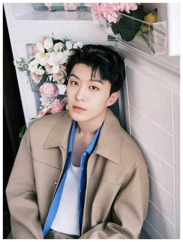 最近,张艺兴,林依晨,范丞丞和王鸥这几位大佬,可是把网友们的八卦之魂