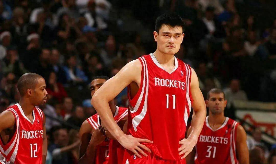 无奈姚明的女儿身高19米但她不从事任何体育运动这是对人才的浪费