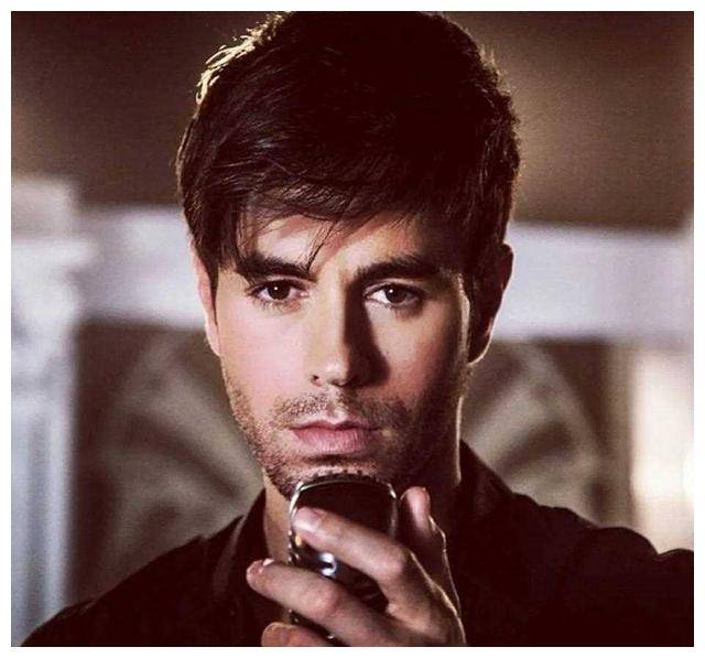 西班牙天王enriqueiglesias宣布退出音乐圈