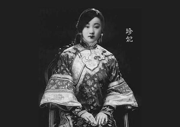 北京故宫珍妃井:井口如此之小,慈禧太后是如何将珍妃塞进去的?