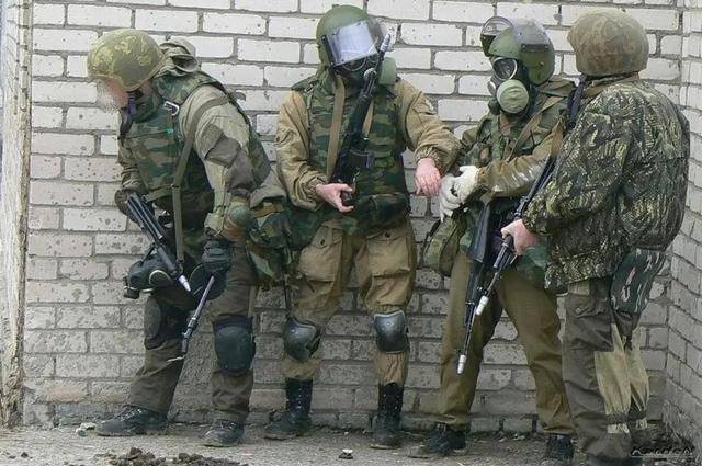 2004年9月1日,车臣恐怖分子占领了高加索地区的北奥塞梯自治共和国