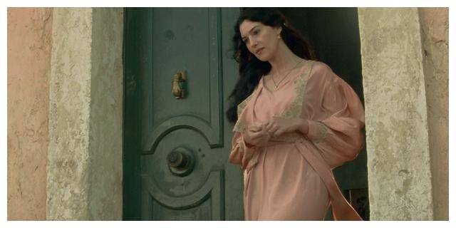 西西里的美丽传说揭秘影片背后的真正魅力看完绝对不枉