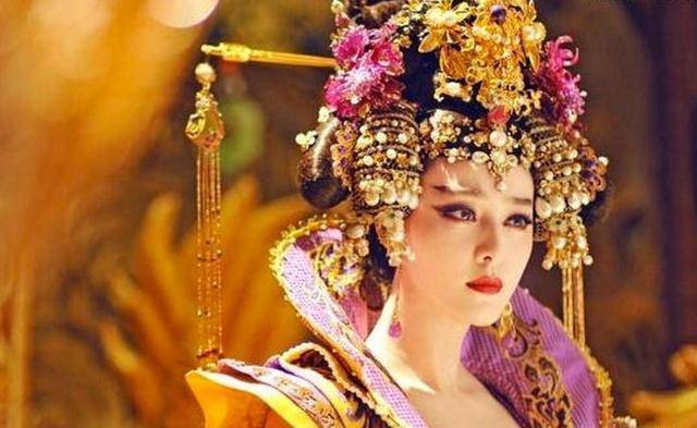 80岁老臣政变成功,武则天被迫退位,大喜庆功后,结局大反转