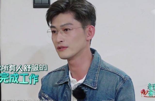 原创《亲爱的客栈3》状况连连,张翰2次指出问题所在,是刘涛管理差?