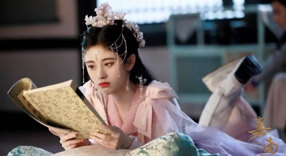 《步生莲》四月开启,任嘉伦,鞠婧祎领衔,王鹤棣,茅子俊加盟