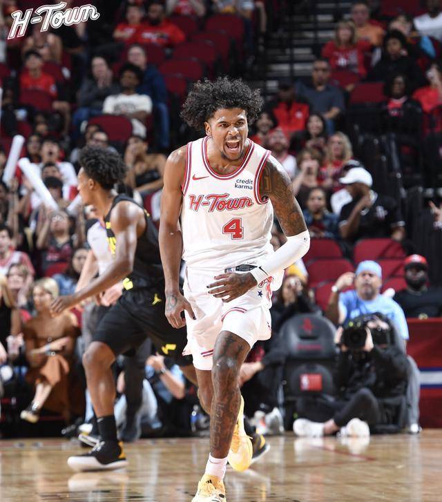 火箭创队史纪录27记三分狂胜犹他爵士豪取8连胜