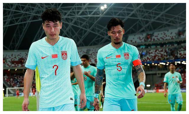 张琳芃的心灰意冷,中国足球无解脱,每个人无言受折磨.